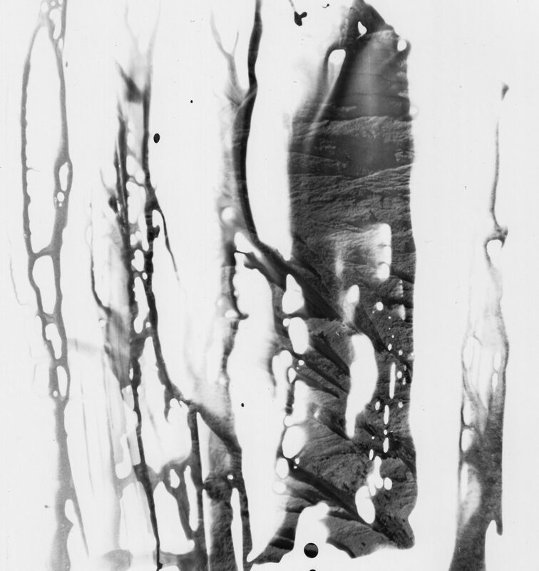 fotografía analógica conceptual y poética intervenida en cuarto oscuro